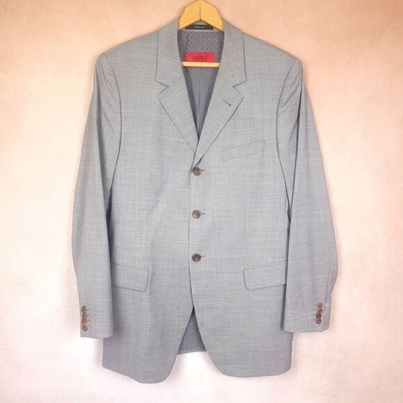 Hugo Boss Gray Blazer 3 Button 100% Wool size 40R Italy - Picture 1 of 7